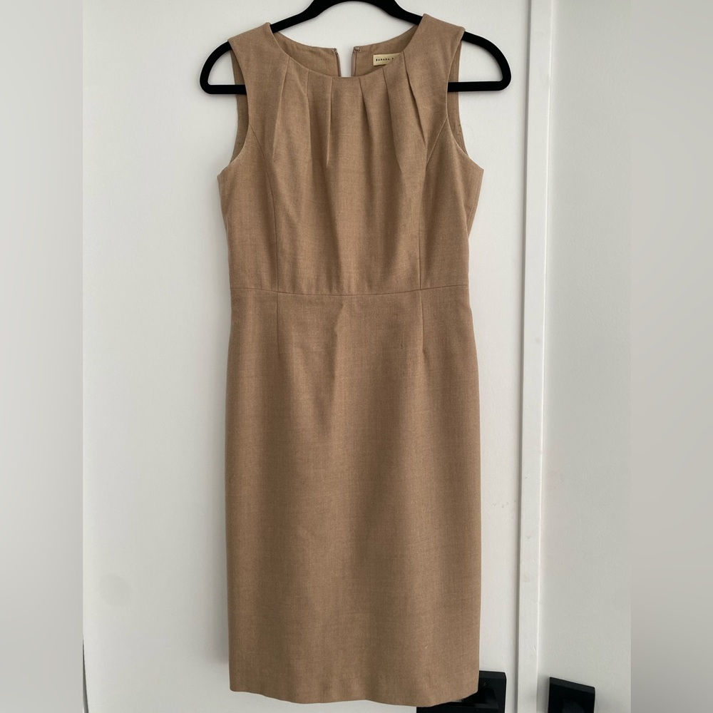 Banana Republic tan midi dress in a size 0